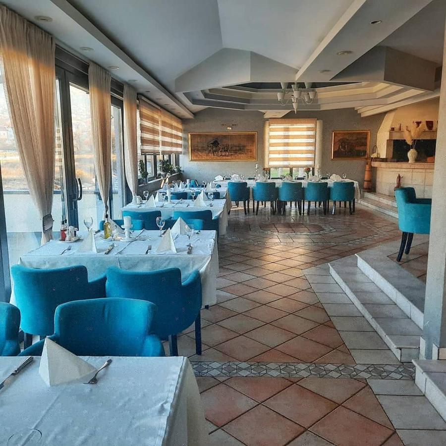 Hotel Bacchus Ливно Екстериор снимка