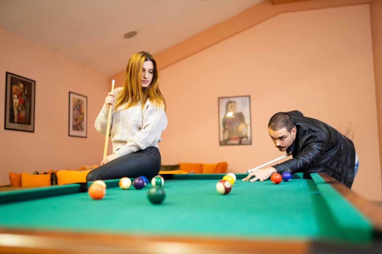 Hotel Bacchus Ливно Екстериор снимка