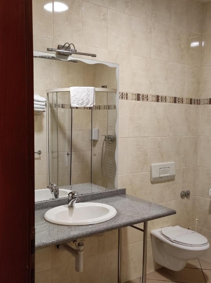 Hotel Bacchus Ливно Екстериор снимка